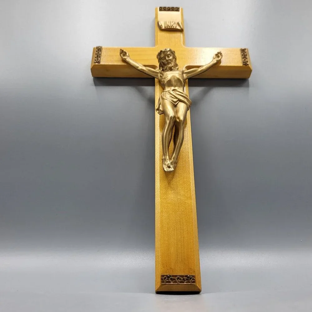 Vtg MCM Wooden Wall Cross Jesus Christ Figure Catholic Religious 12